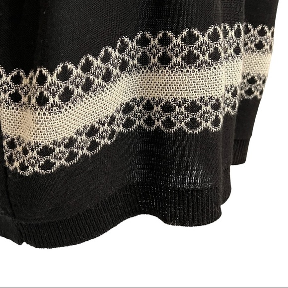 One A sheer light weight sweater Size XL - Picture 5 of 8